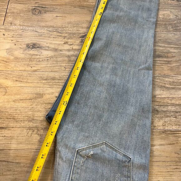 Flying Monkey Jeans Women's 26 Distressed Cutoff NWT Light Wash Denim - Picture 7 of 9